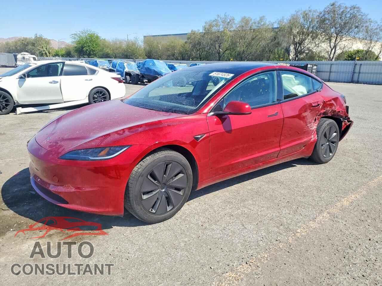 TESLA MODEL 3 2024 - 5YJ3E1EA9RF718084