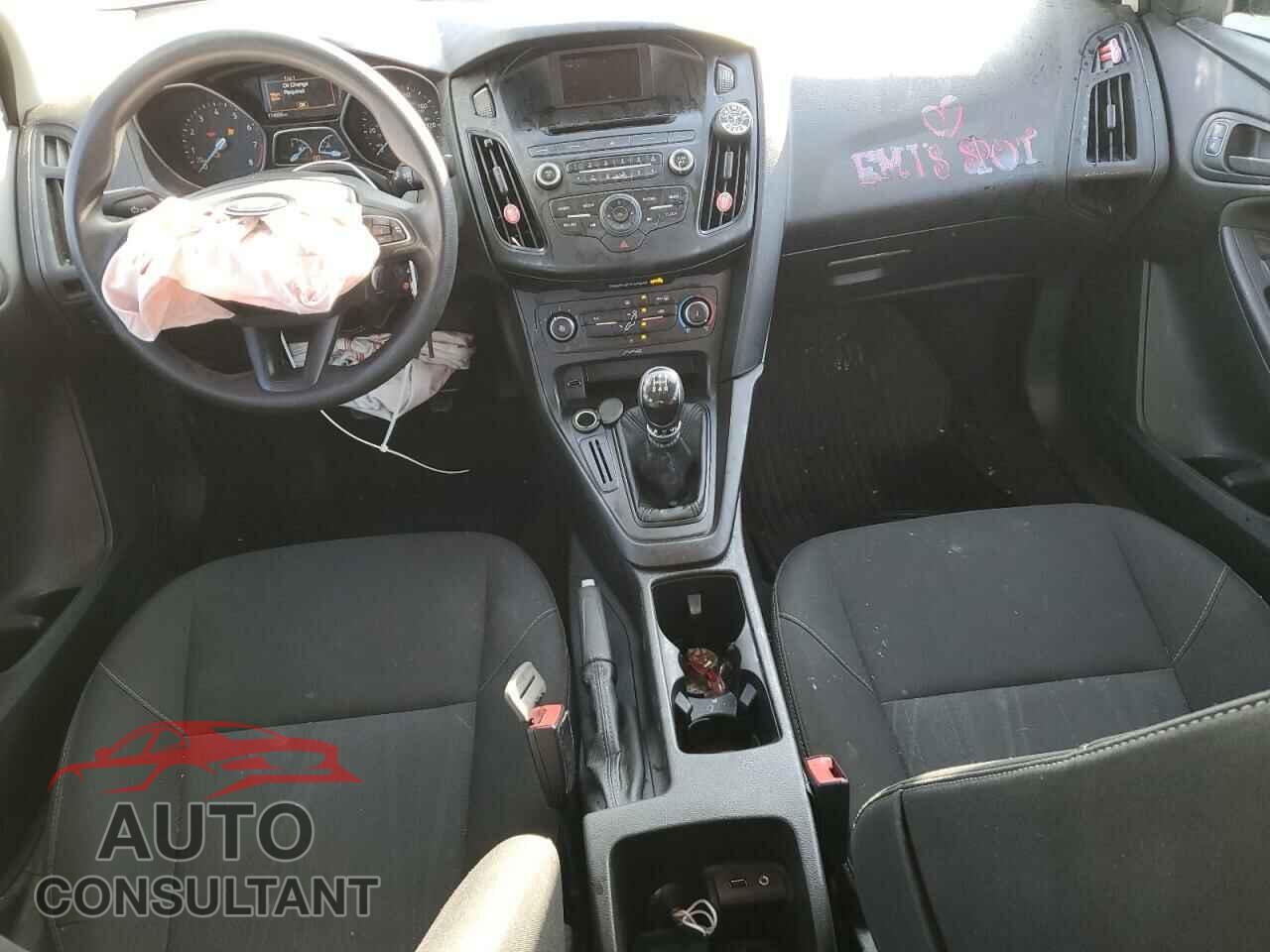 FORD FOCUS 2017 - 1FADP3E27HL236704
