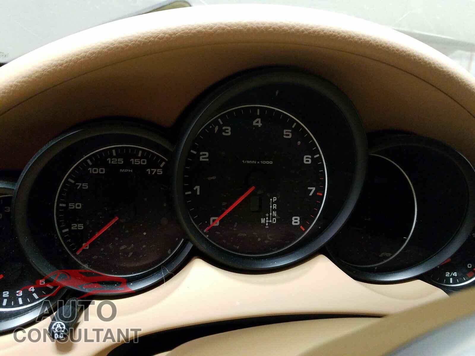 PORSCHE CAYENNE 2016 - WP1AA2A28GKA09247