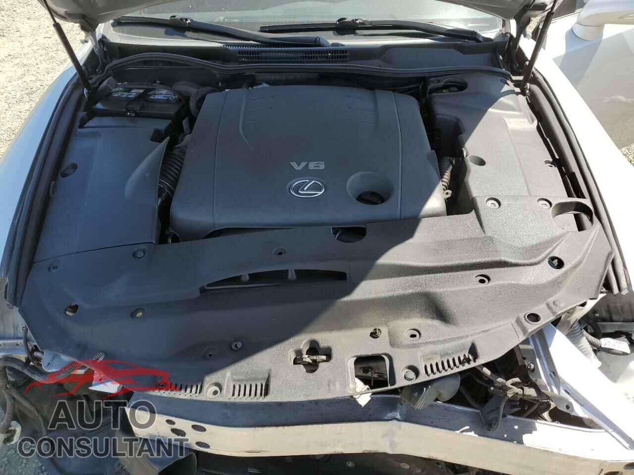 LEXUS IS 2011 - JTHBF5C21B5131900