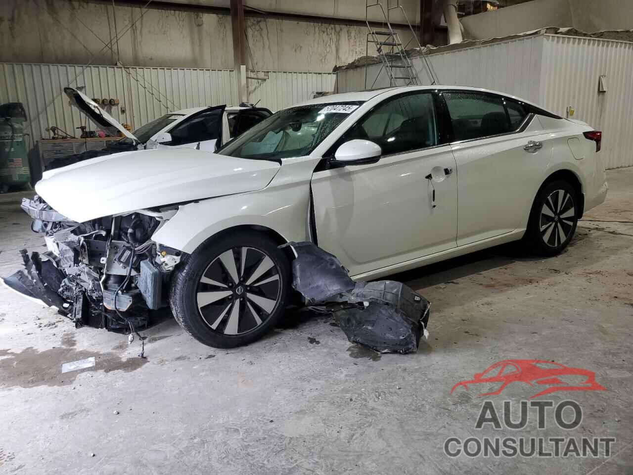NISSAN ALTIMA 2019 - 1N4BL4DV6KC116095