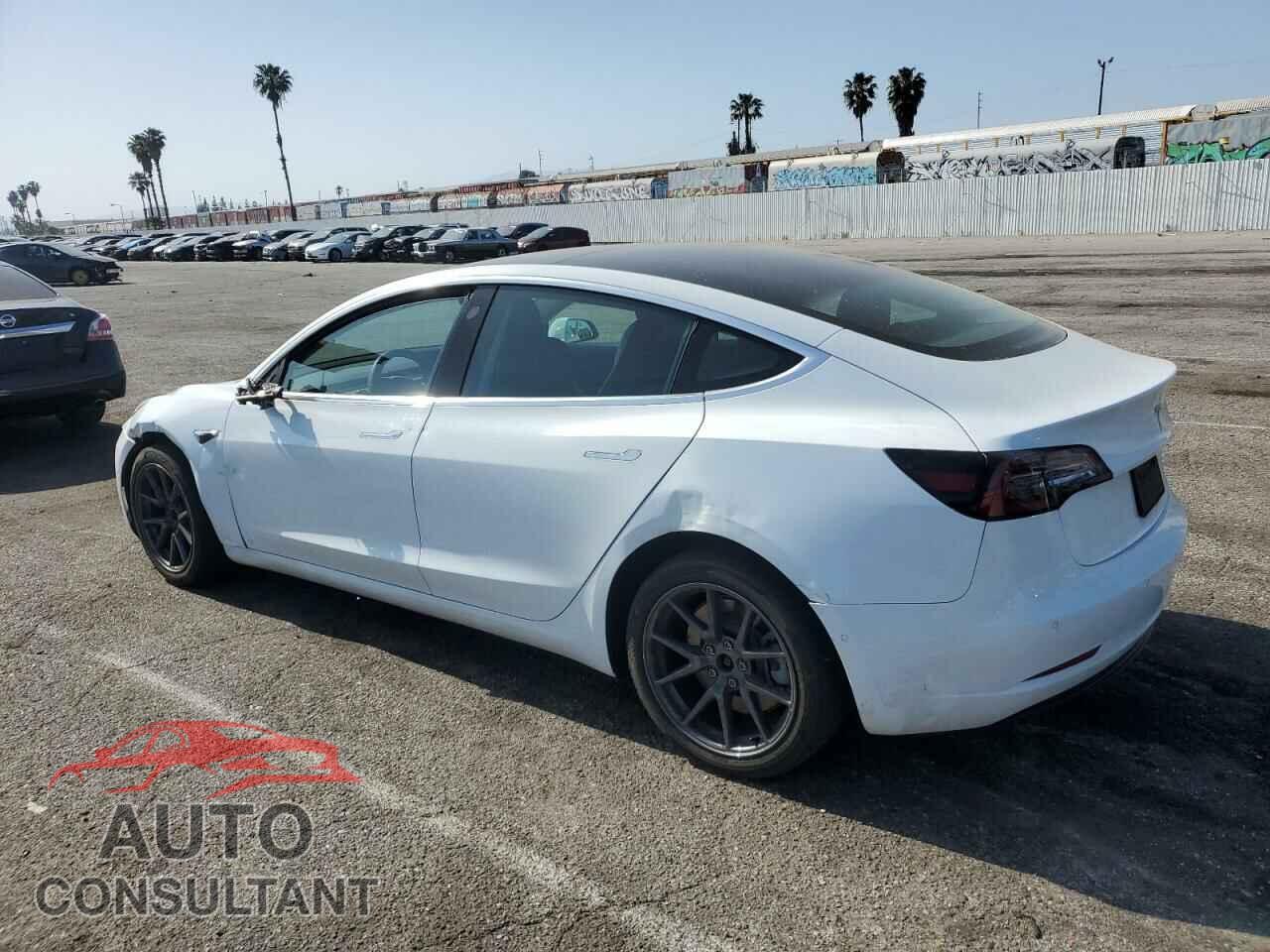 TESLA MODEL 3 2020 - 5YJ3E1EAXLF590509
