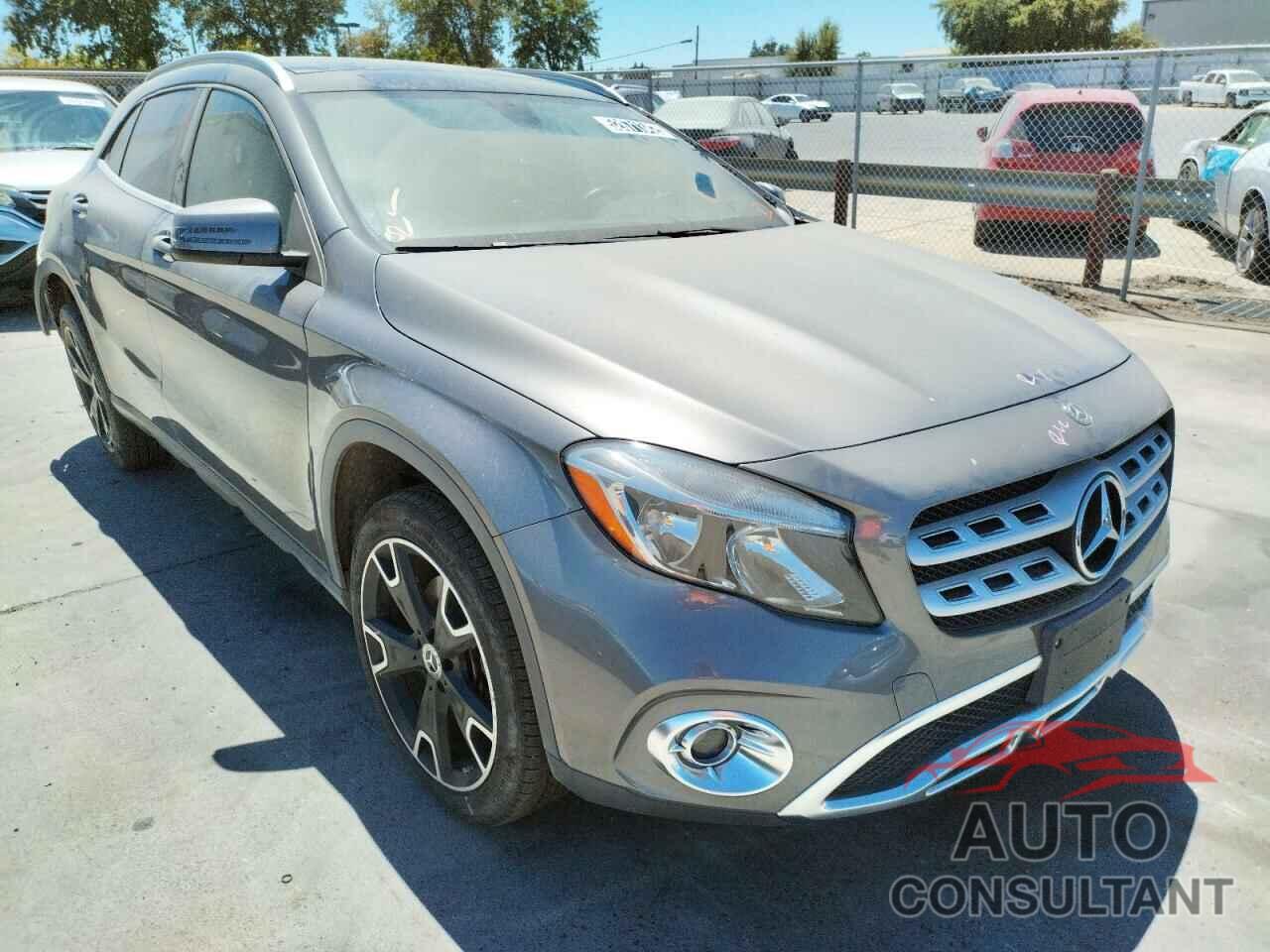 MERCEDES-BENZ GLA-CLASS 2018 - WDCTG4EBXJJ450402