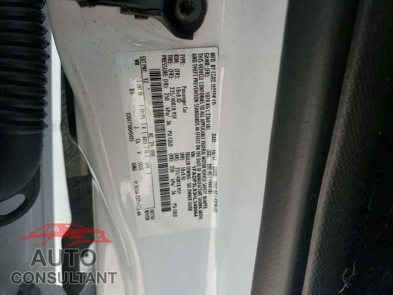 FORD FOCUS 2017 - 1FADP3L93HL349064