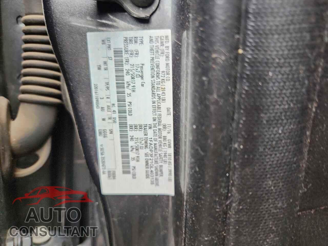 FORD FOCUS 2016 - 1FADP3F21GL403135