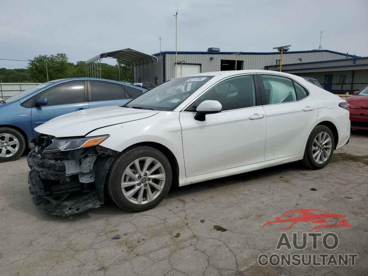 TOYOTA CAMRY 2022 - 4T1C11AKXNU674555