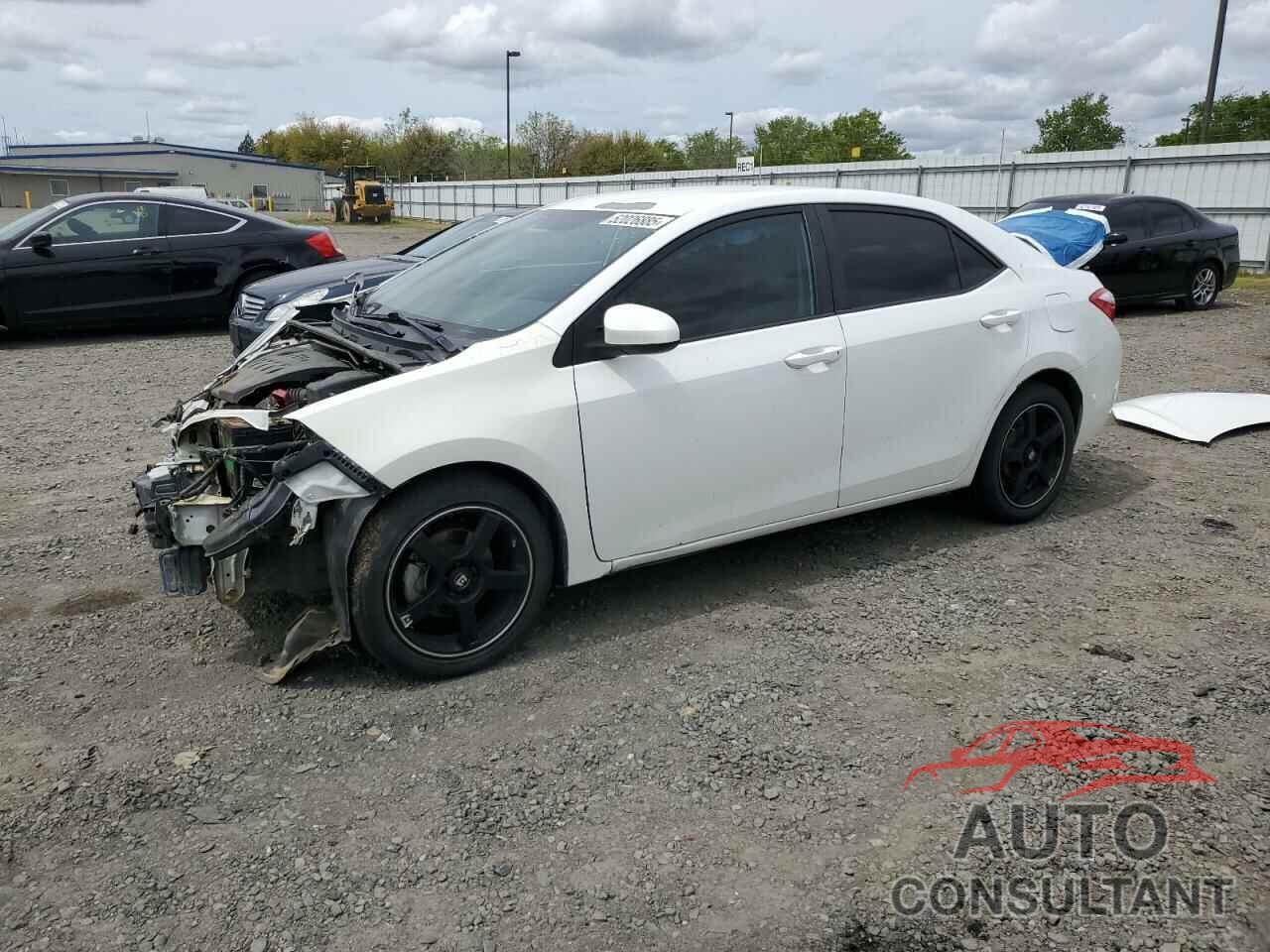 TOYOTA COROLLA 2015 - 5YFBURHE0FP251147
