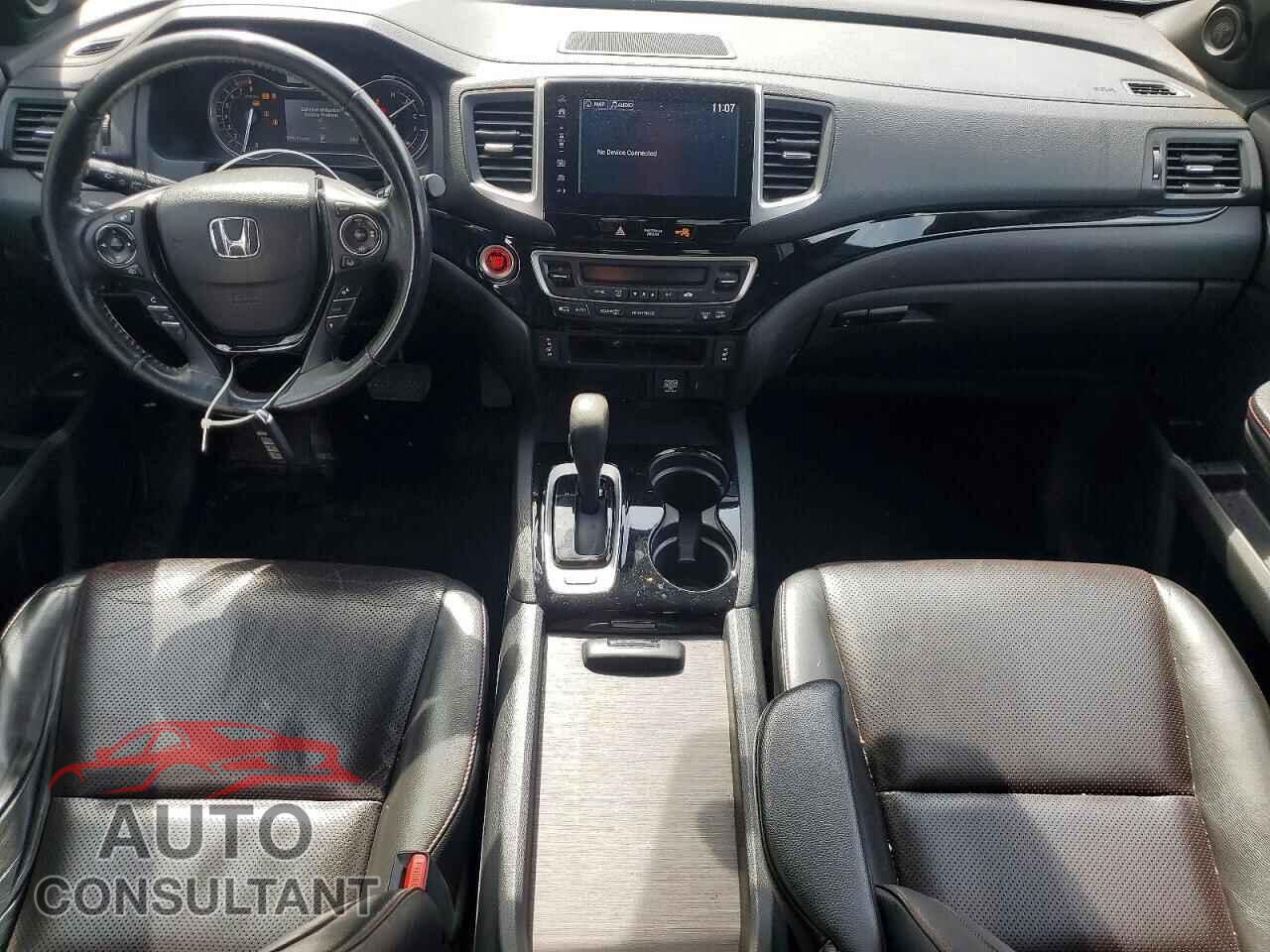 HONDA RIDGELINE 2017 - 5FPYK3F83HB009162