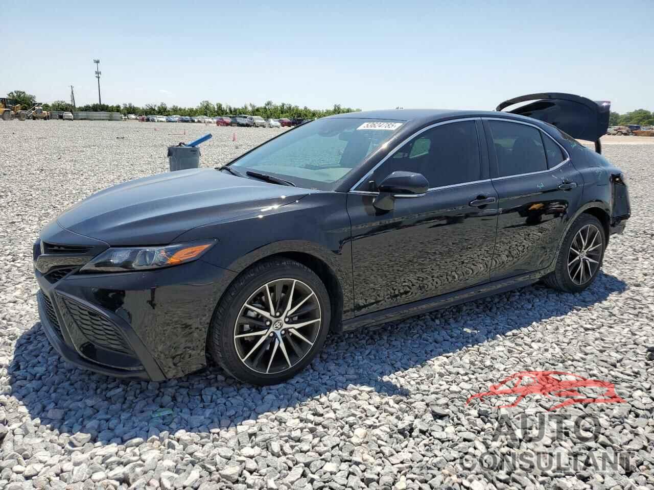 TOYOTA CAMRY 2022 - 4T1G11AK5NU708757