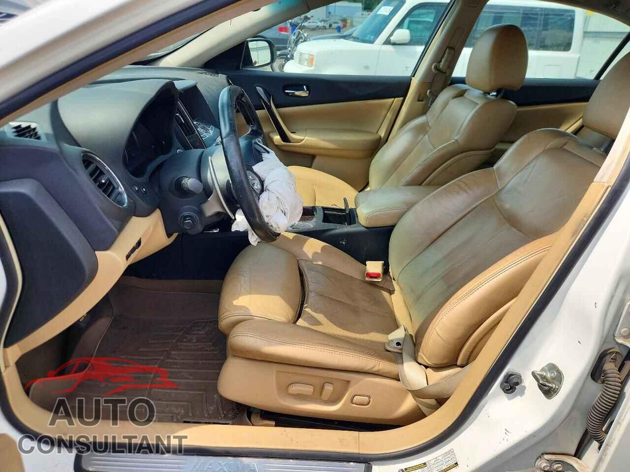 NISSAN MAXIMA 2011 - 1N4AA5AP6BC826630