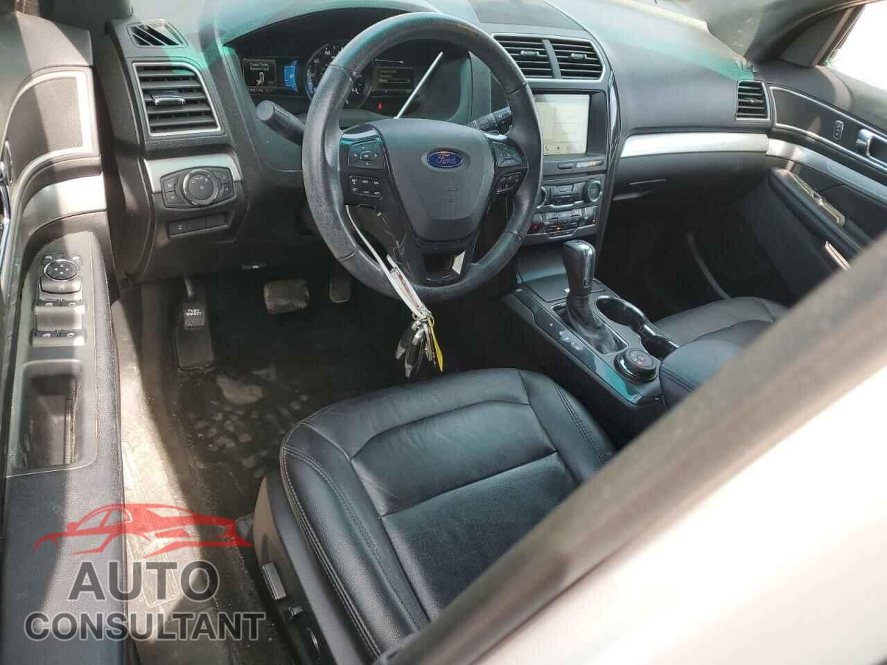 FORD EXPLORER 2017 - 1FM5K8D82HGA21588