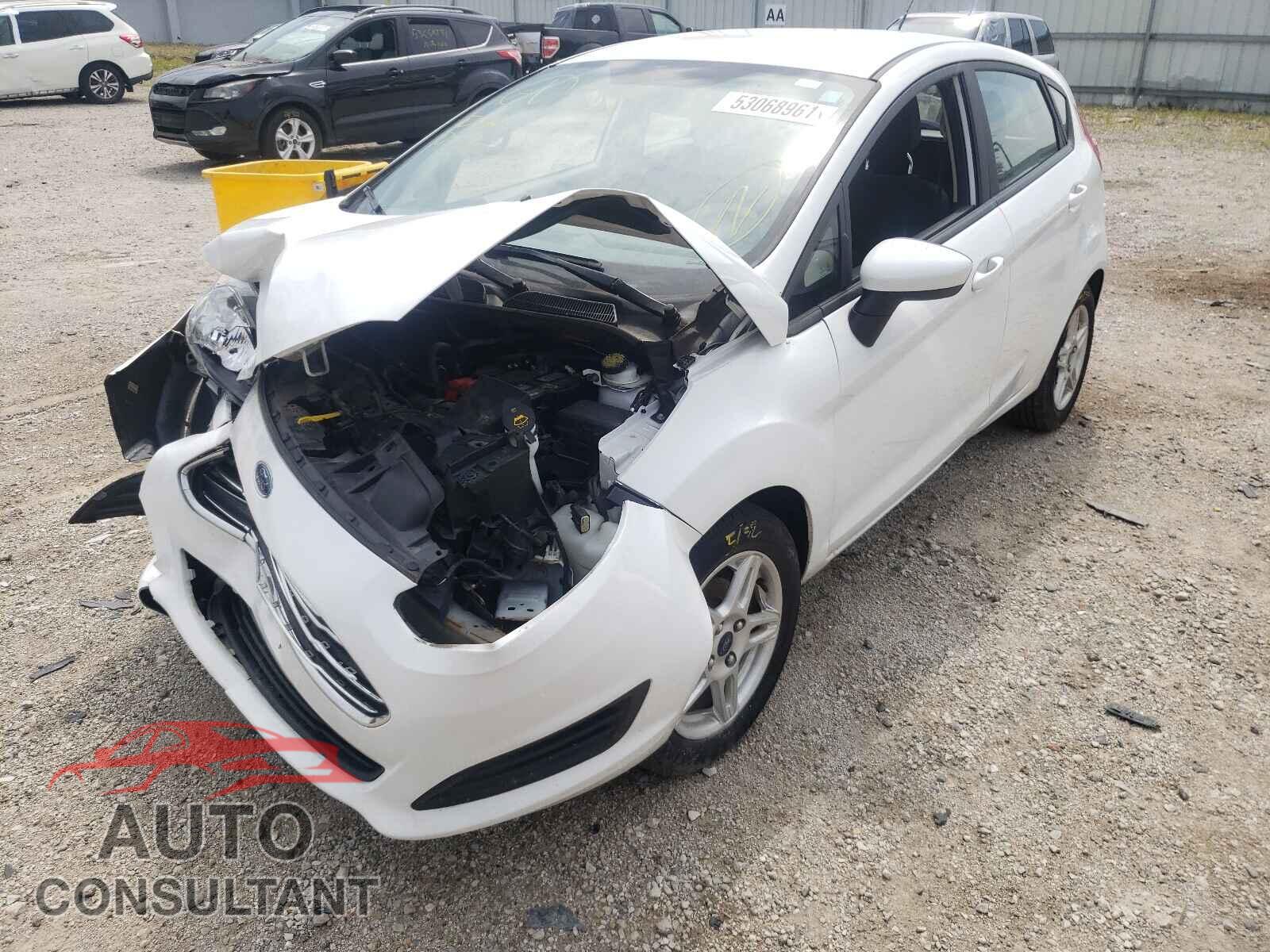 FORD FIESTA 2018 - 3FADP4EJ4JM110558