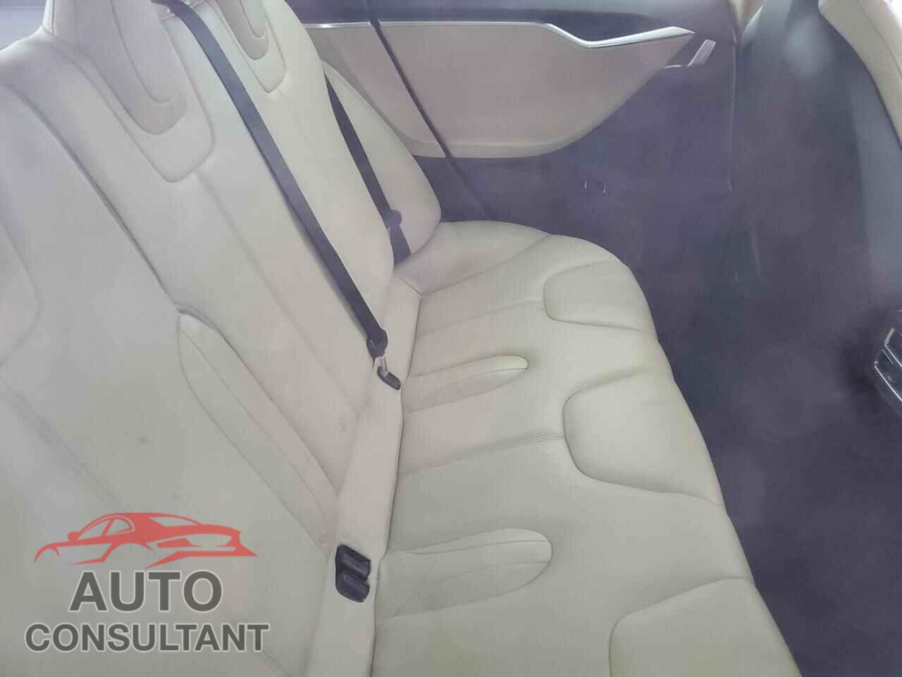 TESLA MODEL S 2013 - 5YJSA1DG4DFP03742