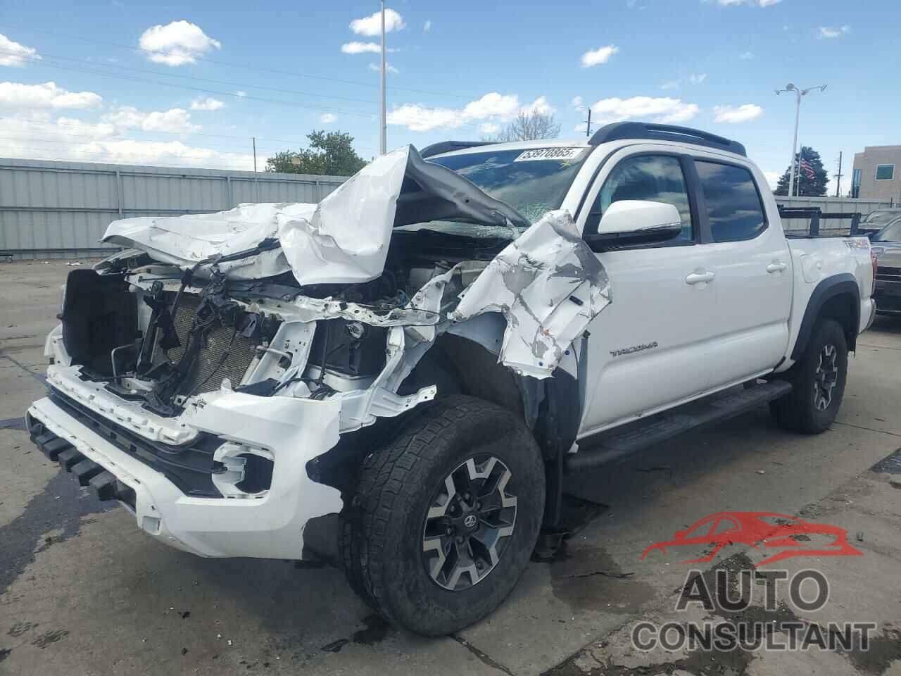 TOYOTA TACOMA 2018 - 5TFCZ5AN3JX128204
