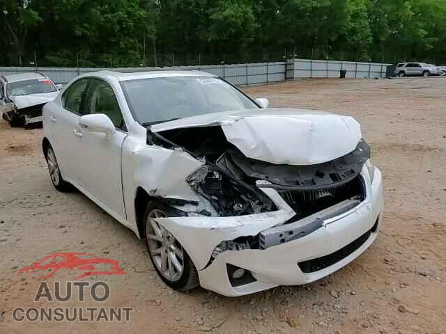 LEXUS IS 2013 - JTHCF5C24D5063339
