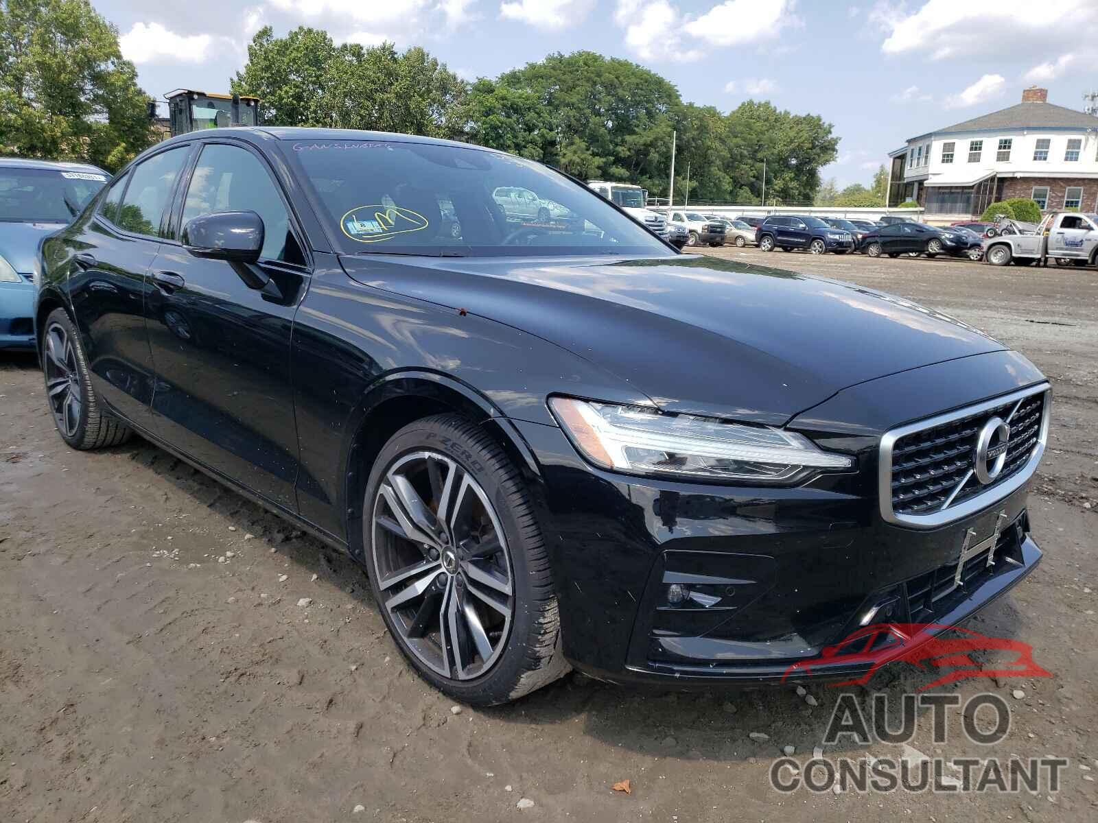 VOLVO S60 2019 - 7JRA22TM4KG017789