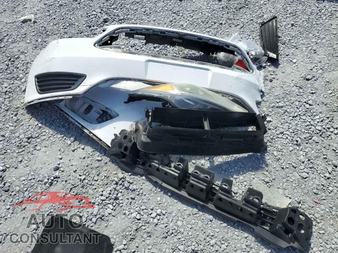 FORD FOCUS 2015 - 1FADP3F22FL259660