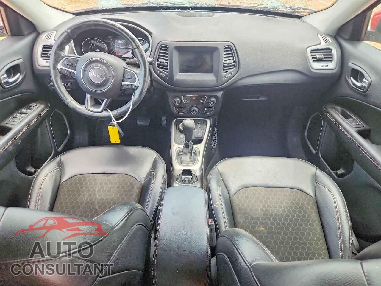 JEEP COMPASS 2020 - 3C4NJDBB8LT258539