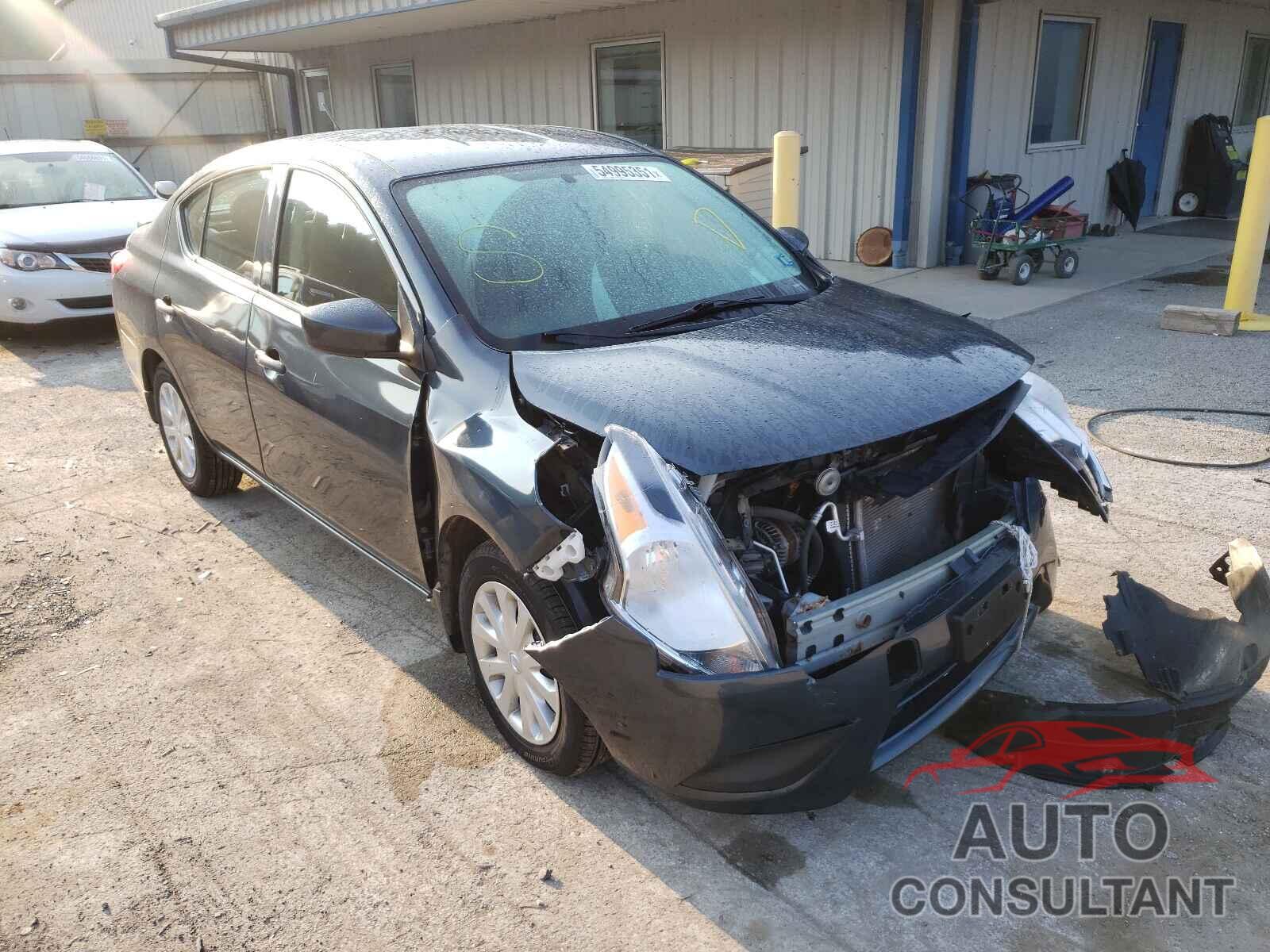 NISSAN VERSA 2017 - 3N1CN7AP4HL805570