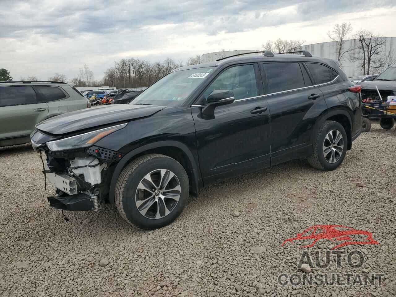 TOYOTA HIGHLANDER 2022 - 5TDHZRBH5NS584920