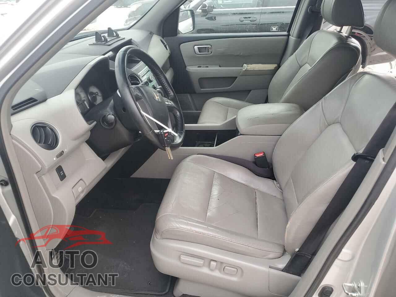 HONDA PILOT 2009 - 5FNYF38579B014737