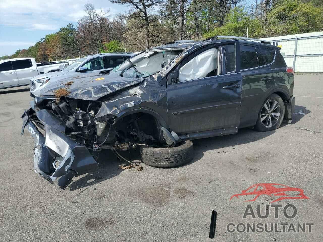 TOYOTA RAV4 2017 - JTMRFREV9HJ702984