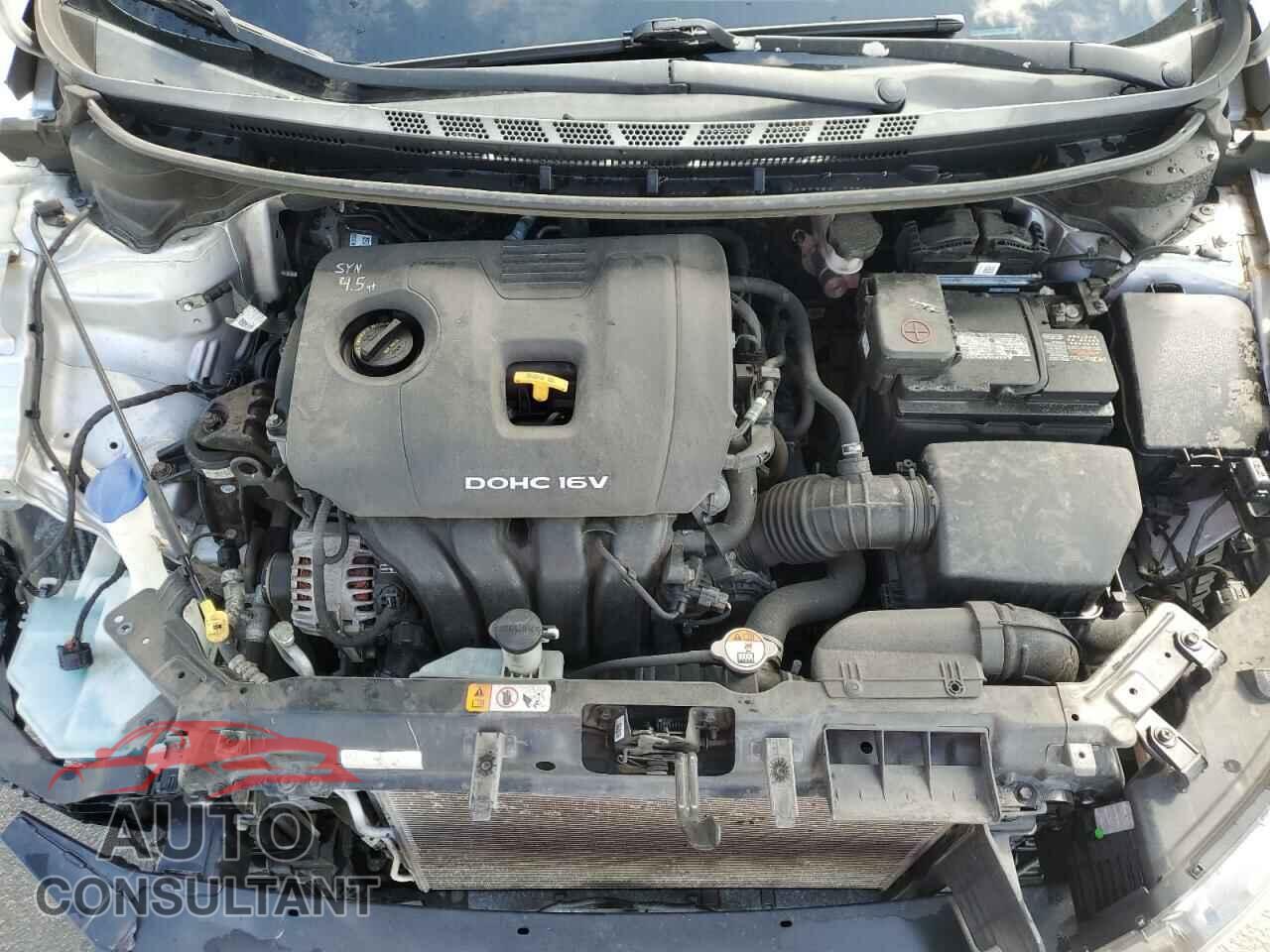 KIA FORTE 2017 - 3KPFK4A75HE044196