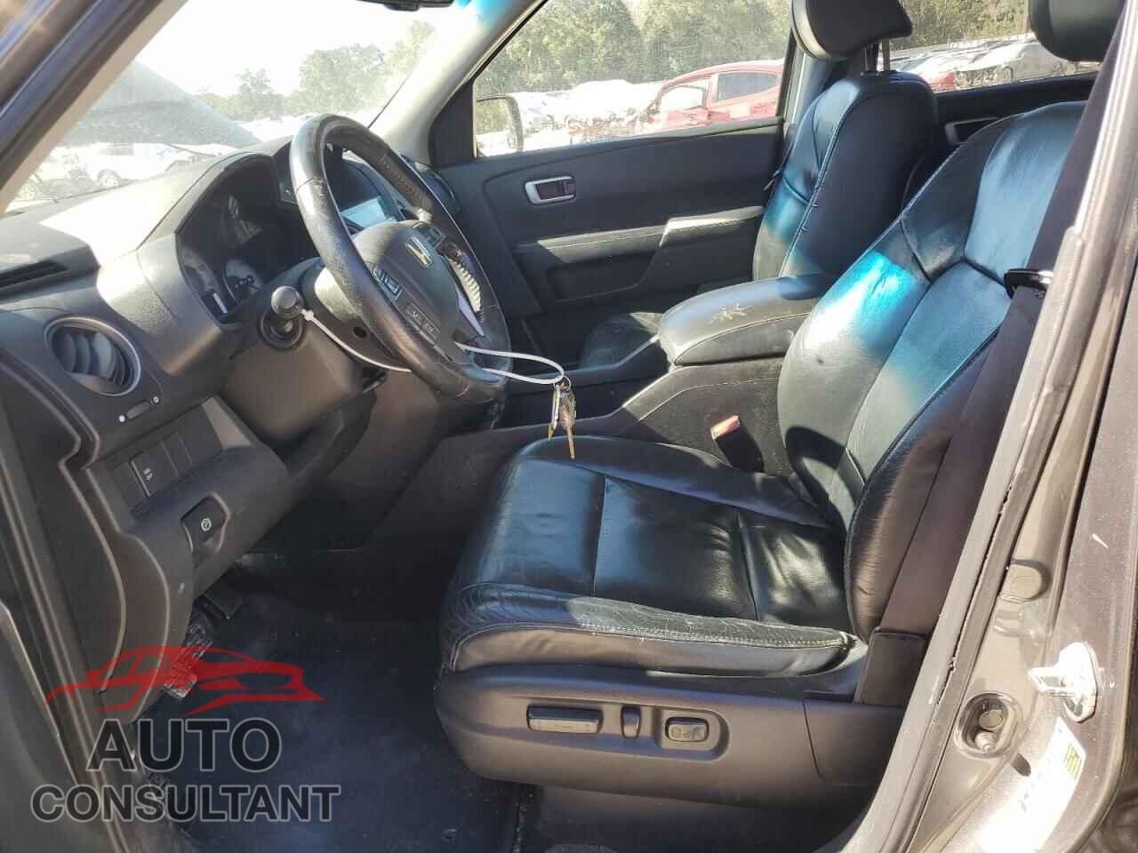 HONDA PILOT 2011 - 5FNYF4H71BB075465