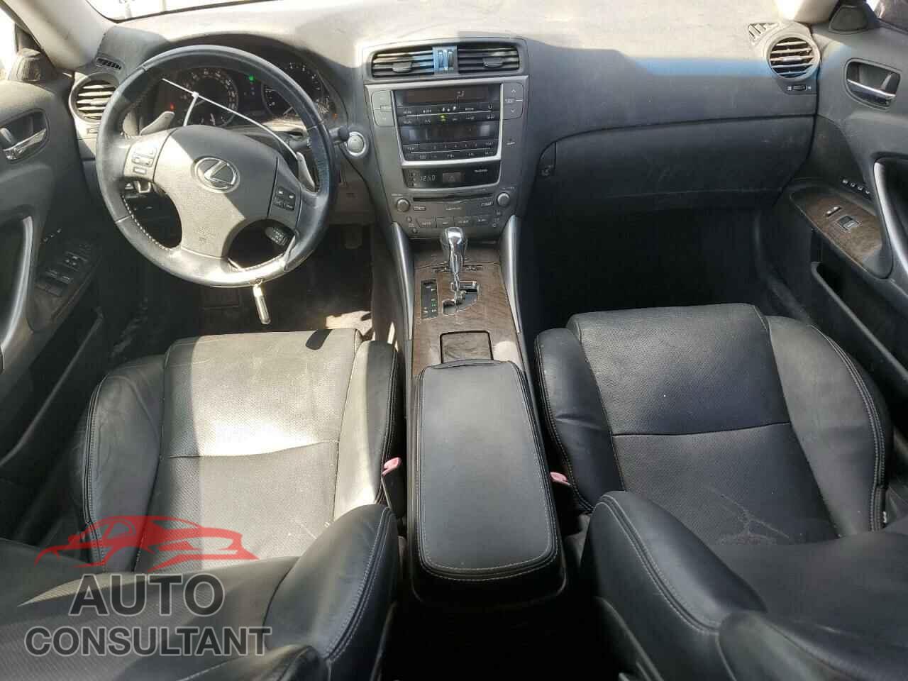LEXUS IS 2010 - JTHFF2C20A2500407