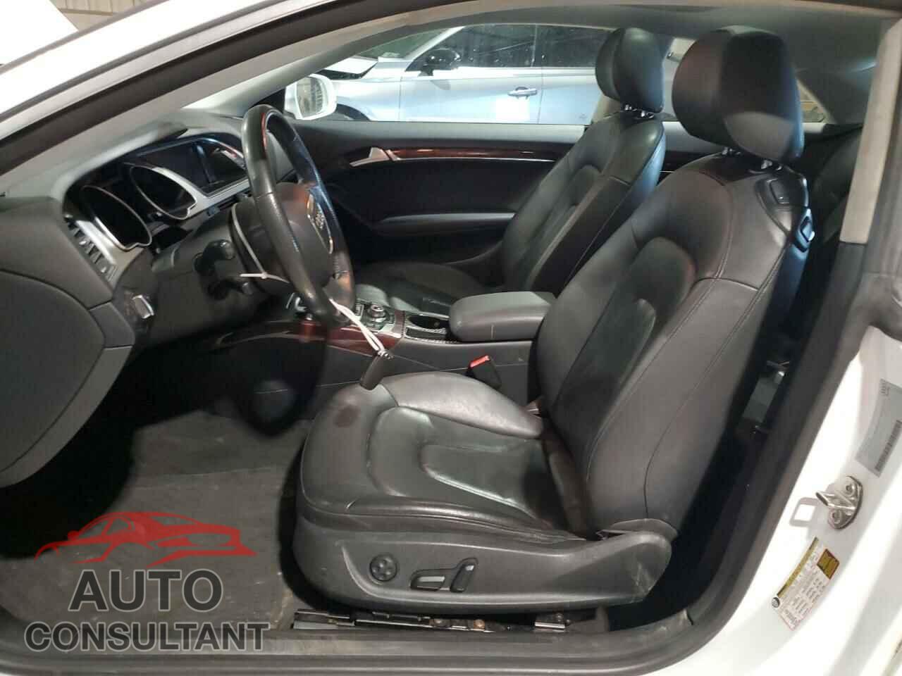 AUDI A5 2012 - WAULFAFR1CA019613