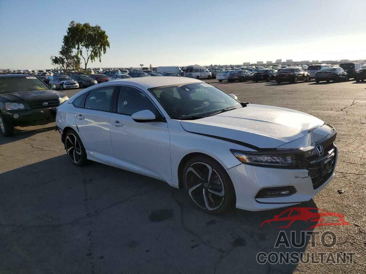 HONDA ACCORD 2018 - 1HGCV1F33JA025378