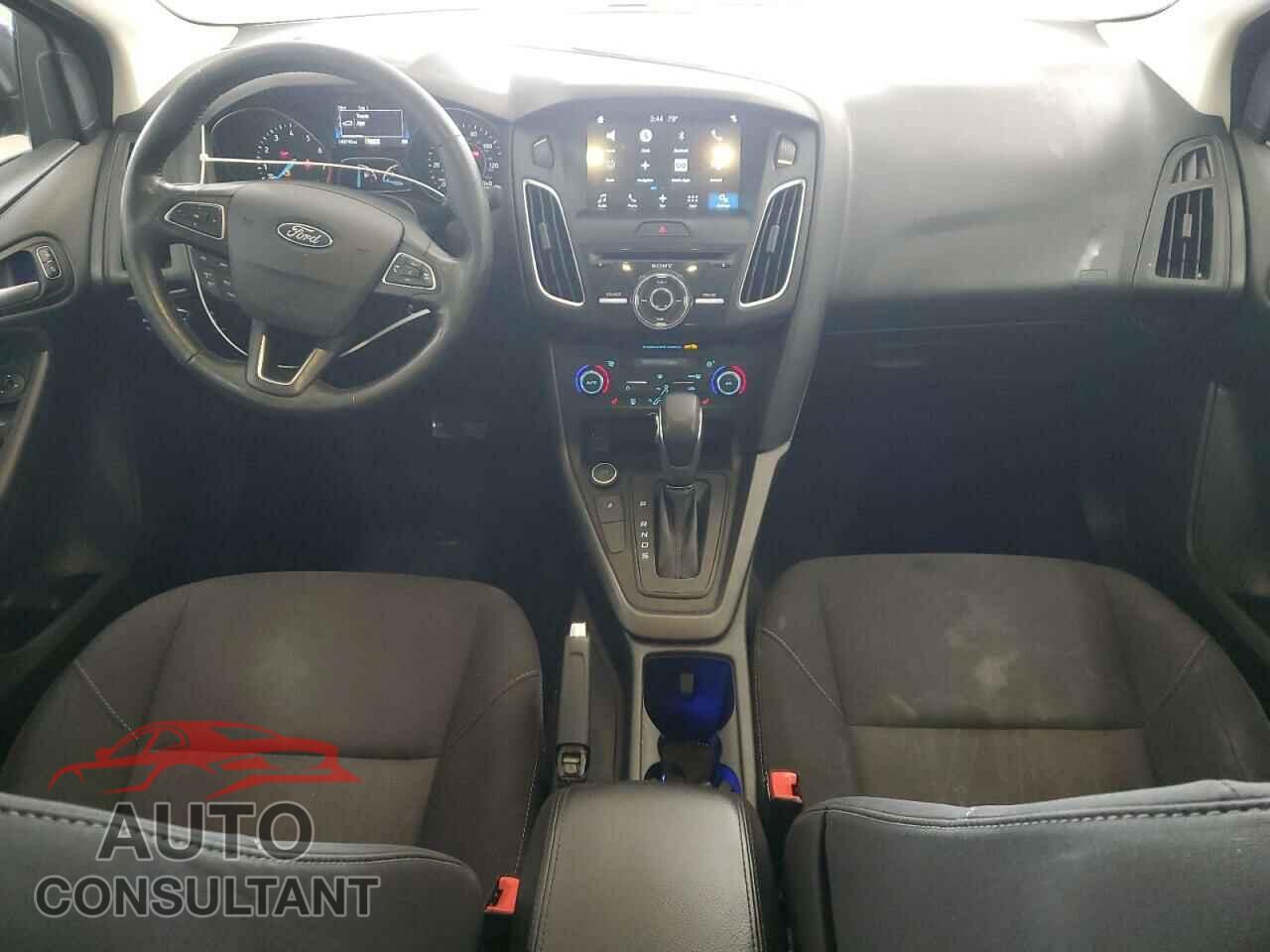 FORD FOCUS 2017 - 1FADP3H28HL228249