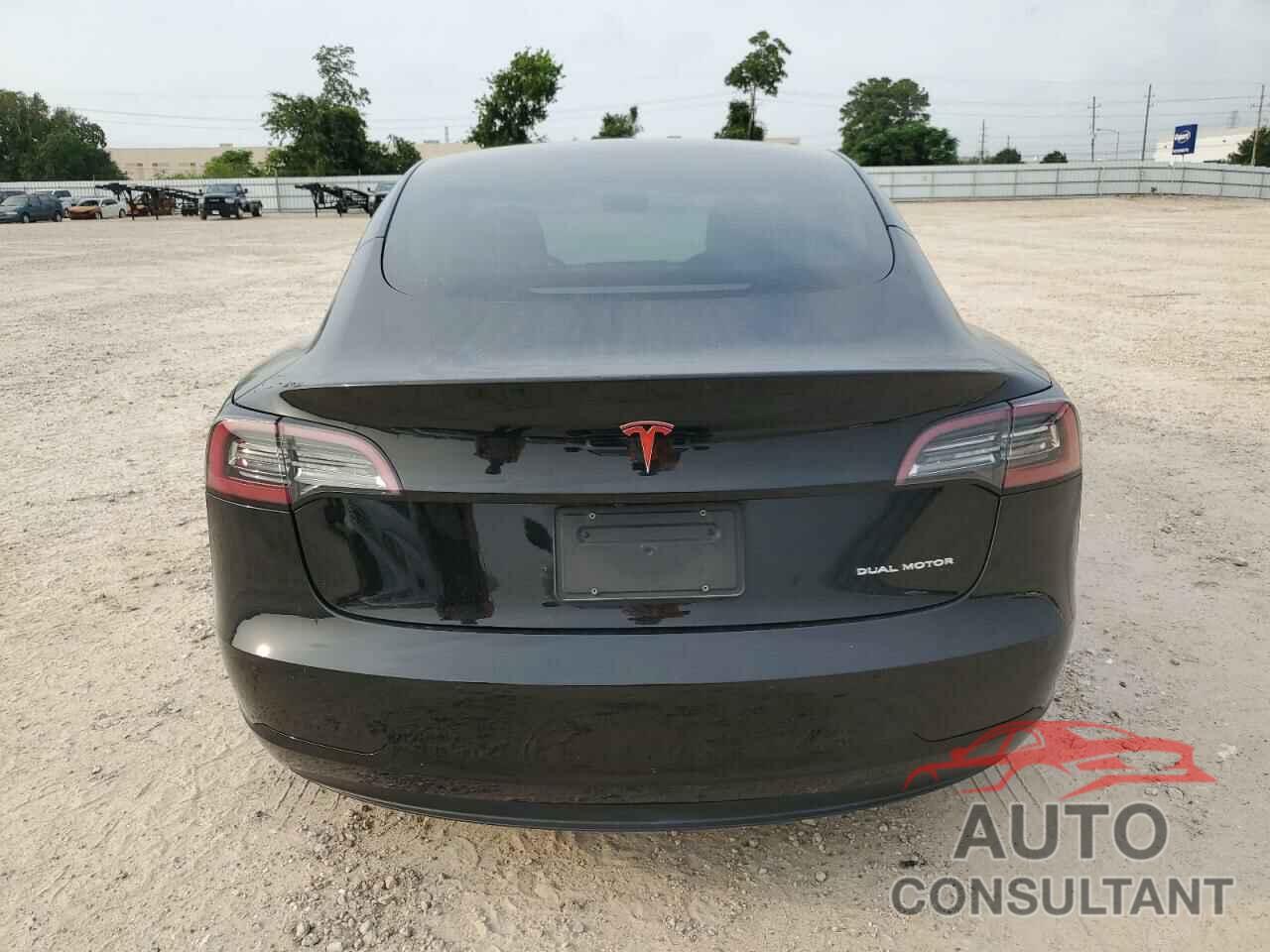 TESLA MODEL 3 2021 - 5YJ3E1EB5MF928389