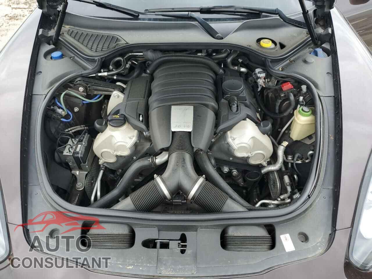 PORSCHE PANAMERA 2015 - WP0AA2A72FL005765