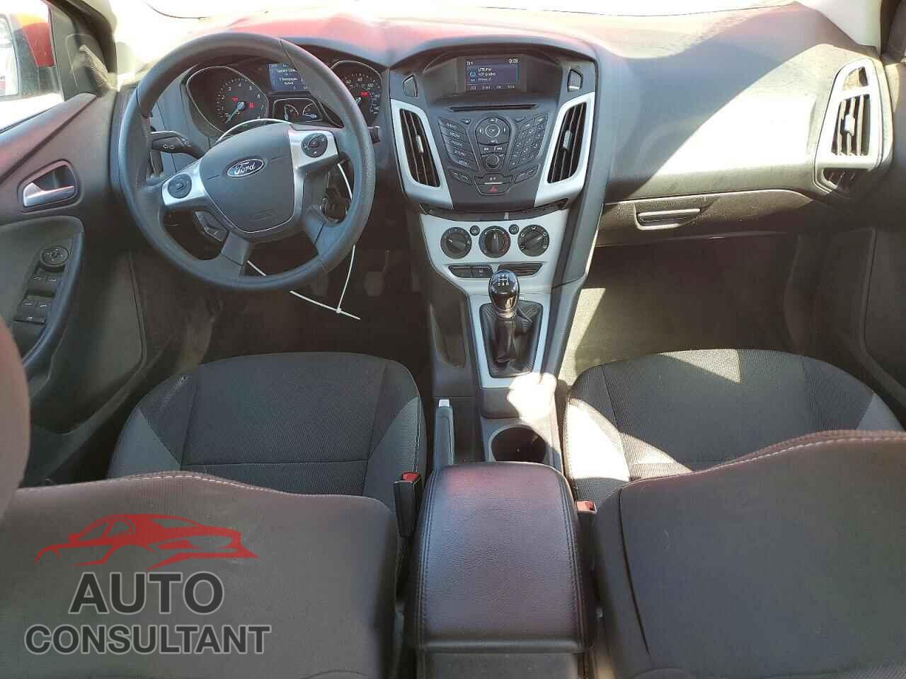 FORD FOCUS 2014 - 1FADP3F25EL299908