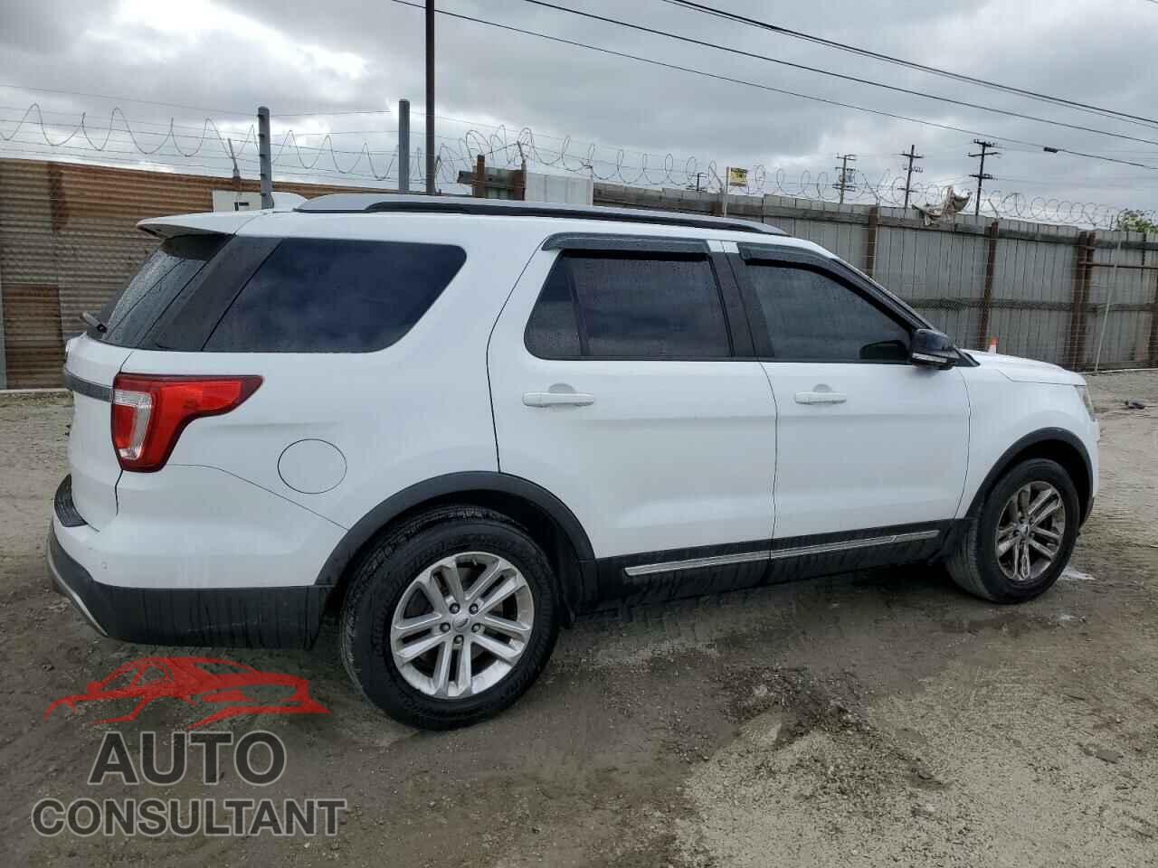 FORD EXPLORER 2017 - 1FM5K7D81HGC05723