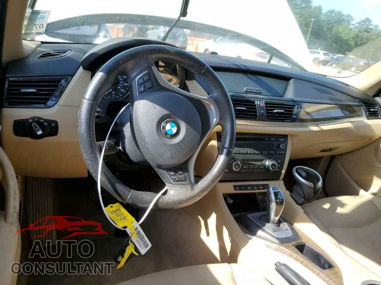 BMW X1 2015 - WBAVL1C54FVY35232