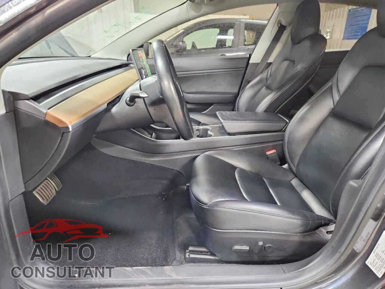TESLA MODEL 3 2019 - 5YJ3E1EB0KF413507