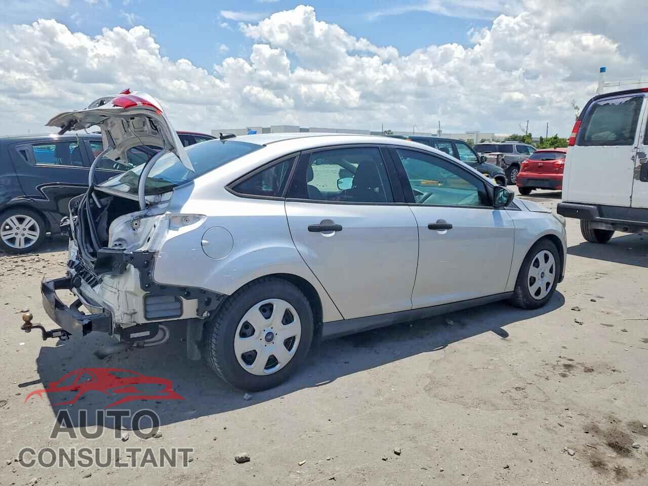 FORD FOCUS 2016 - 1FADP3E26GL385779