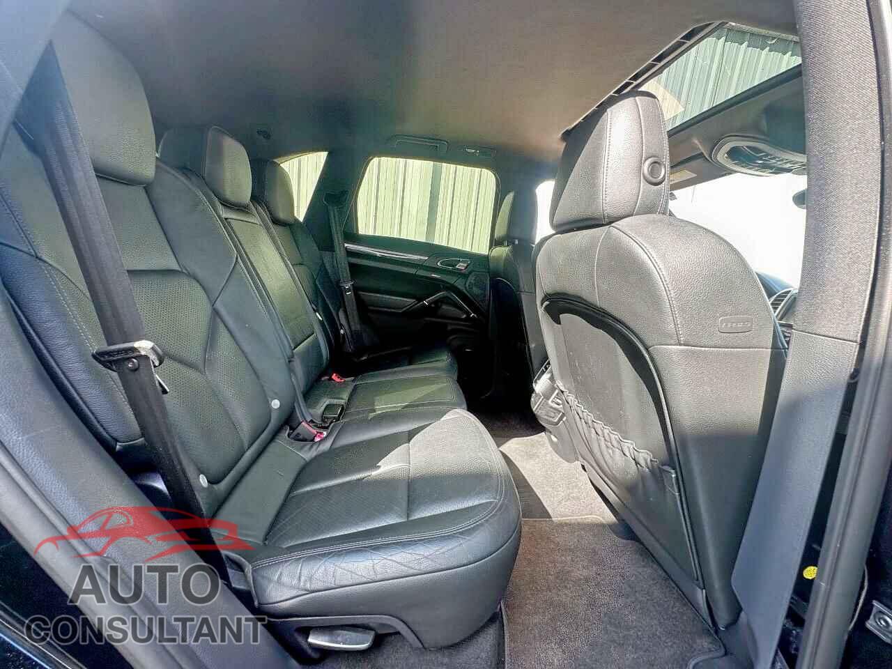 PORSCHE CAYENNE 2012 - WP1AB2A20CLA44947