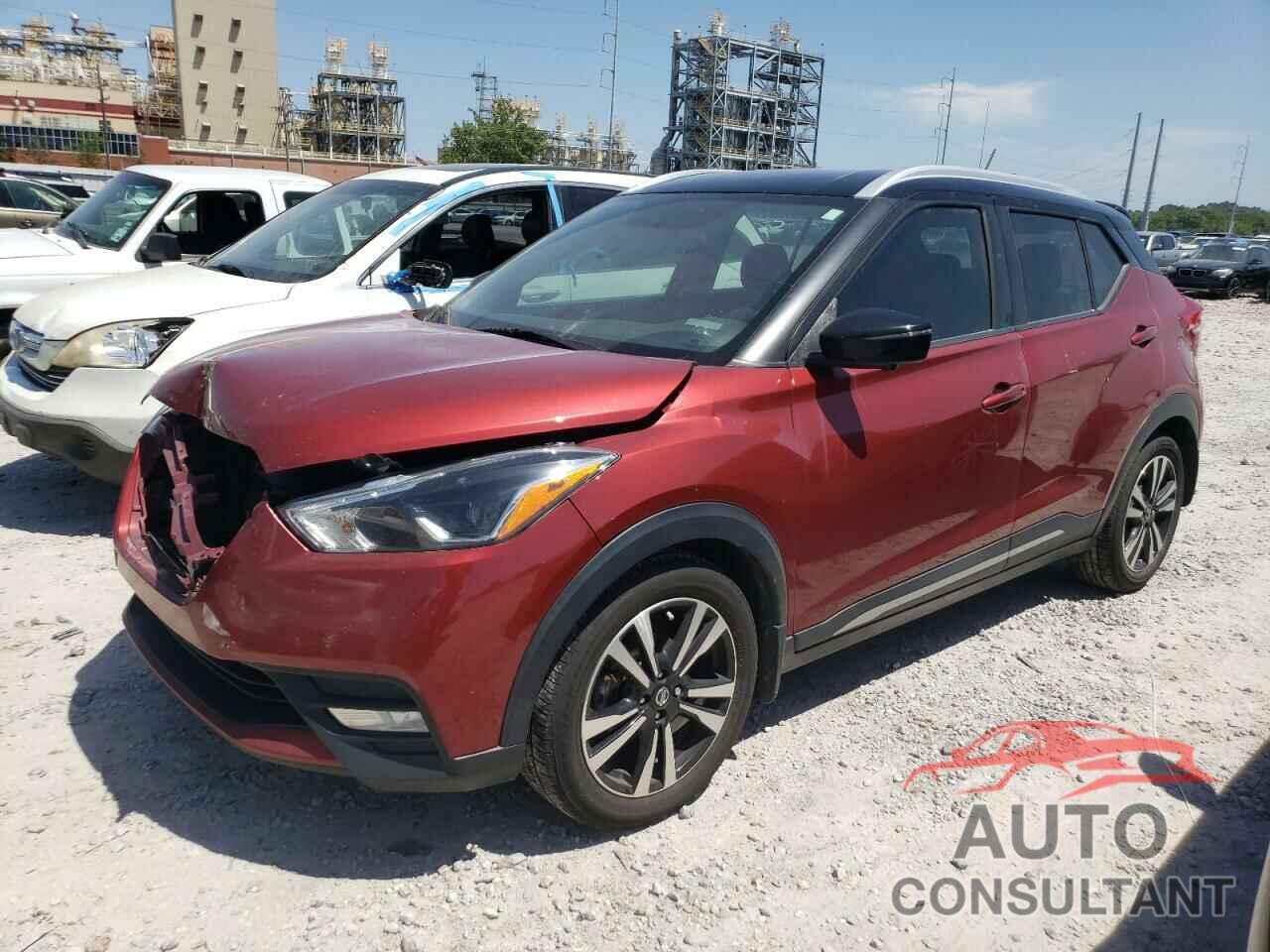 NISSAN KICKS 2018 - 3N1CP5CU7JL526900