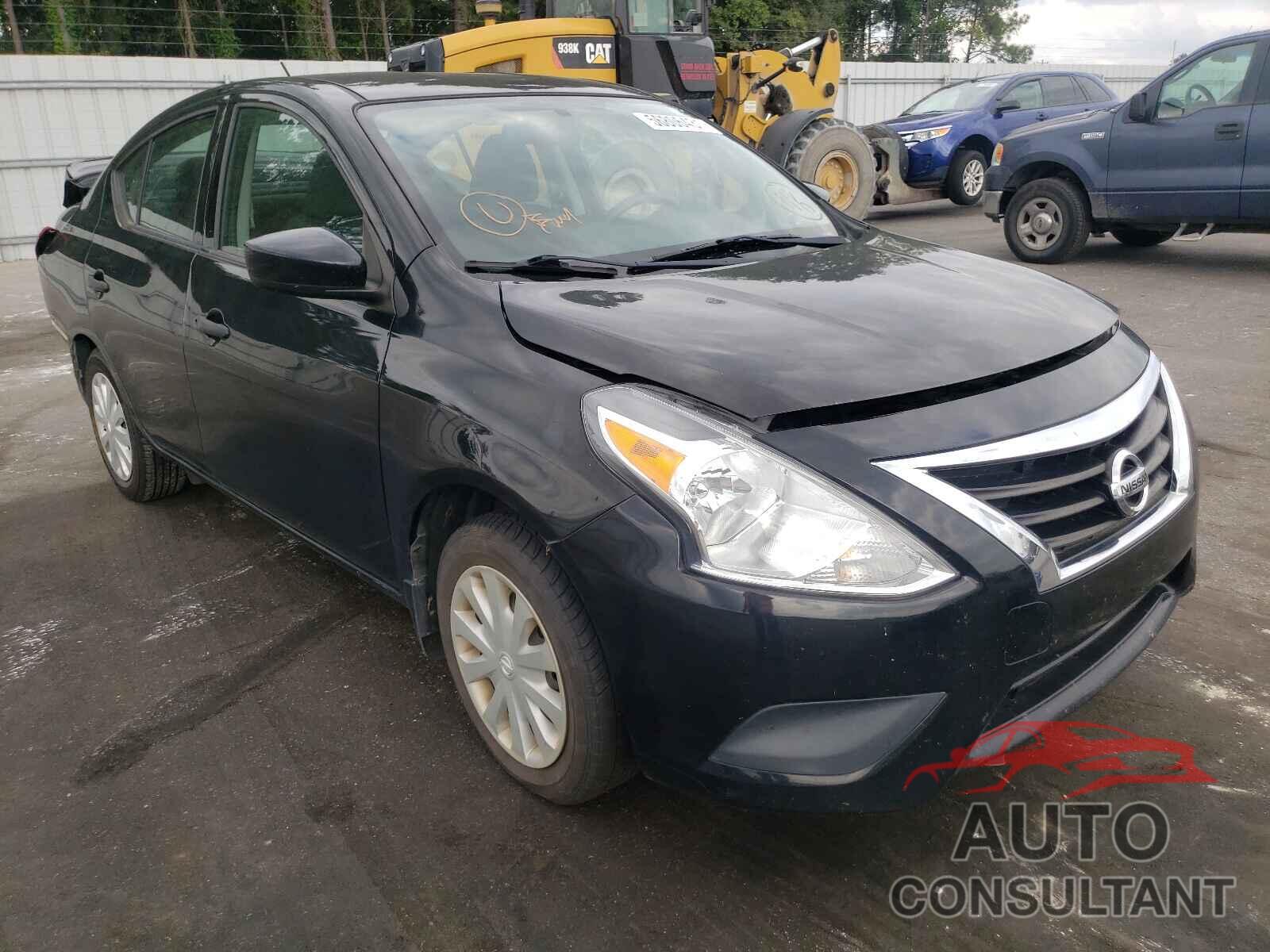 NISSAN VERSA 2018 - 3N1CN7AP3JL826707
