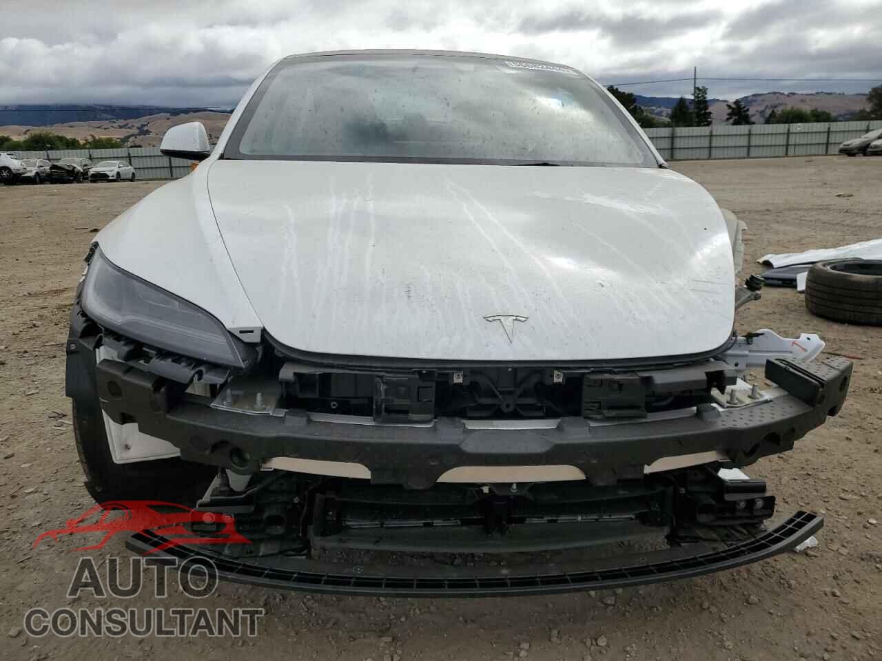 TESLA MODEL 3 2024 - 5YJ3E1EA5RF726375