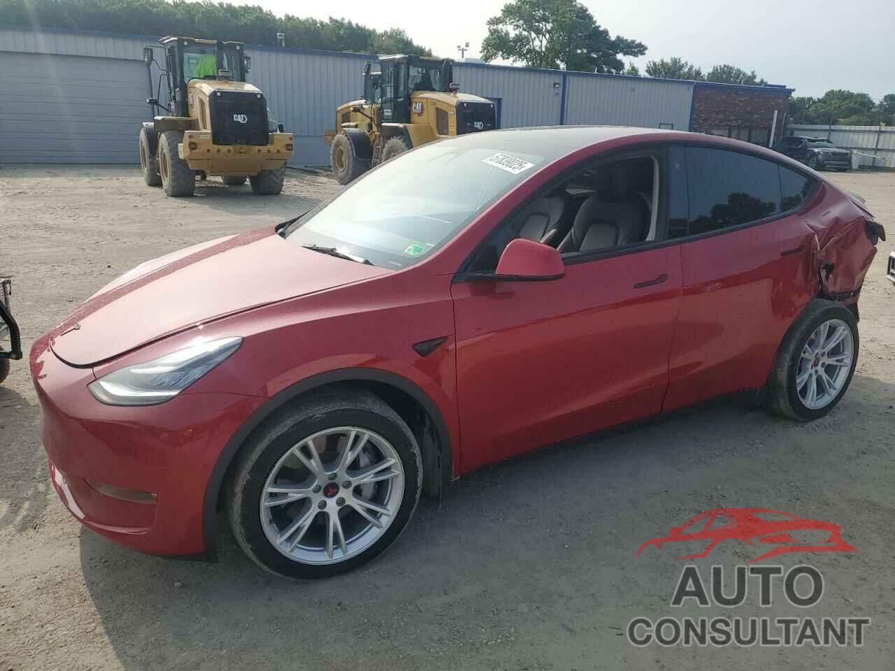 TESLA MODEL Y 2021 - 5YJYGAEE5MF141873