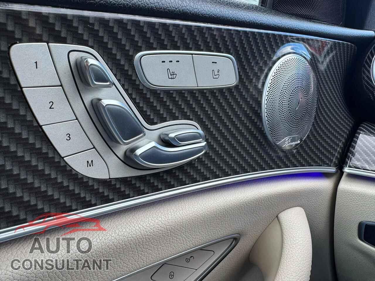 MERCEDES-BENZ E-CLASS 2017 - WDDZF4JB5HA048053