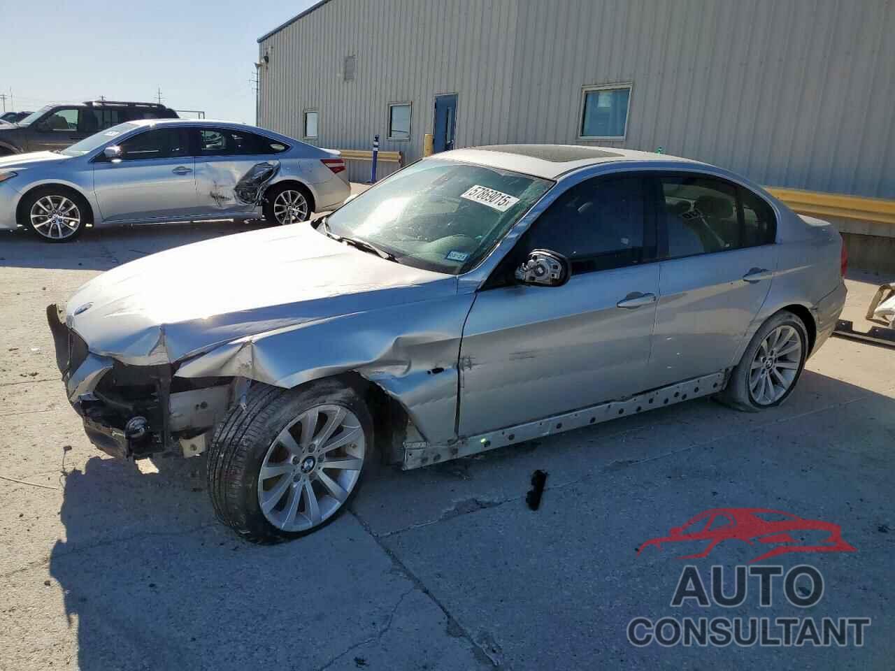 BMW 3 SERIES 2011 - WBAPH7G51BNN02178