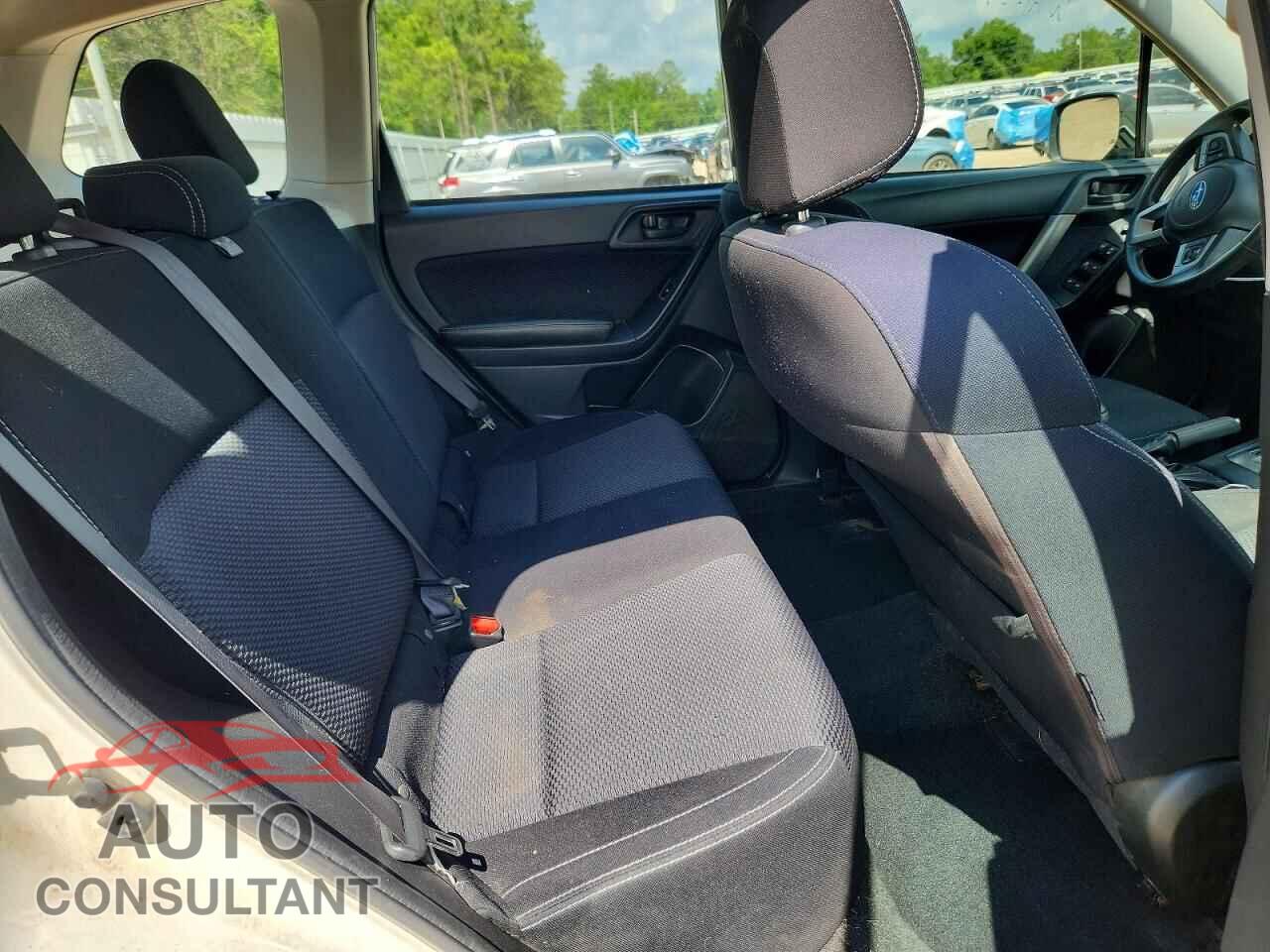 SUBARU FORESTER 2017 - JF2SJAAC1HH506357