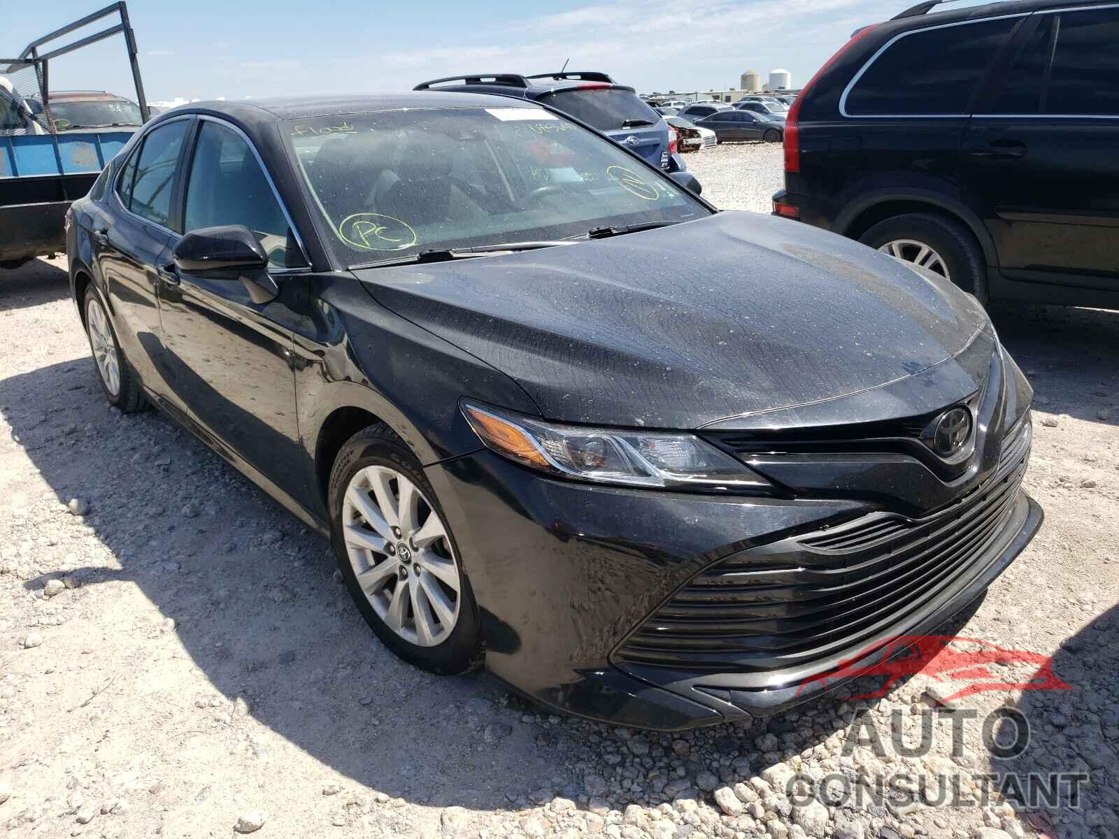 TOYOTA CAMRY 2018 - 4T1B11HK9JU085640