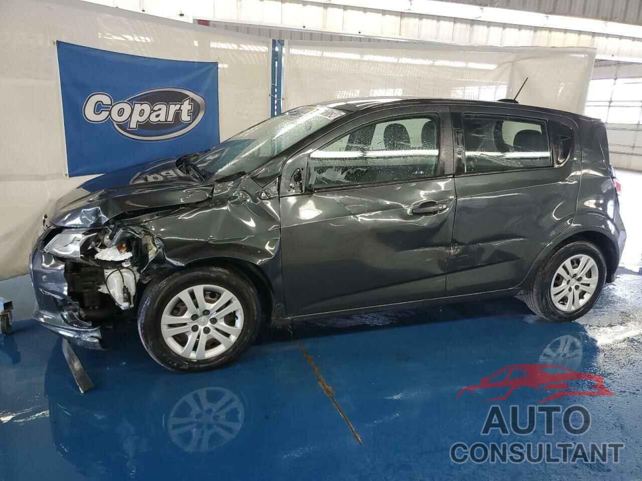 CHEVROLET SONIC 2020 - 1G1JG6SB4L4125865