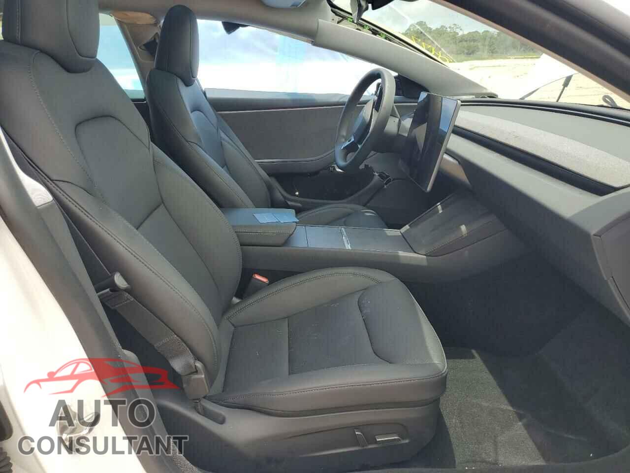 TESLA MODEL 3 2024 - 5YJ3E1EA2RF748978